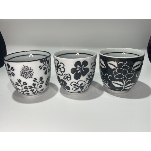 Lot of 3 Pier 1 Imports 4 oz Akina Sake Tea Cups Black White Floral Design 2.5” - Picture 4 of 7
